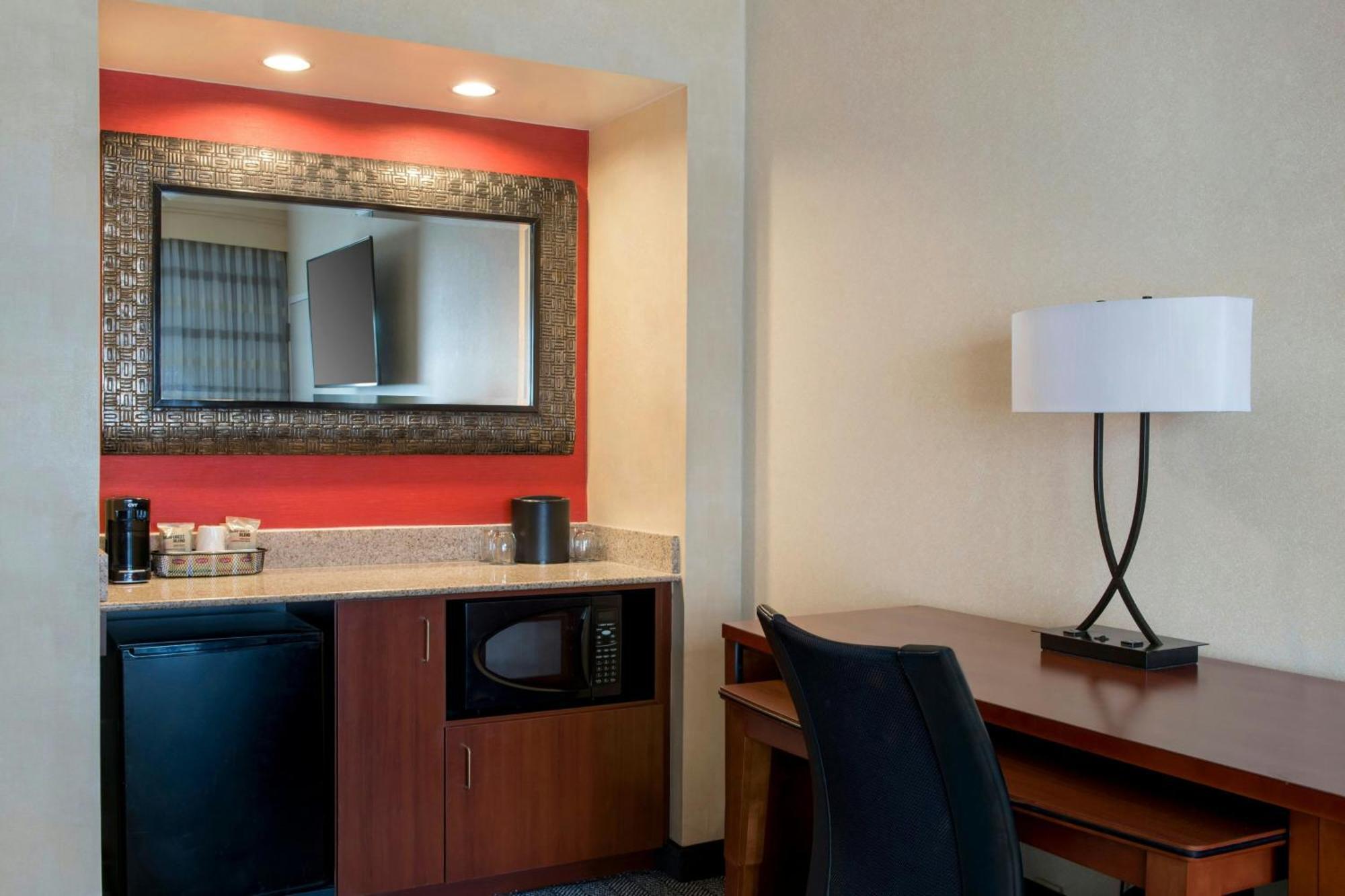 Courtyard By Marriott Mt. Laurel Hotel Mount Laurel Luaran gambar